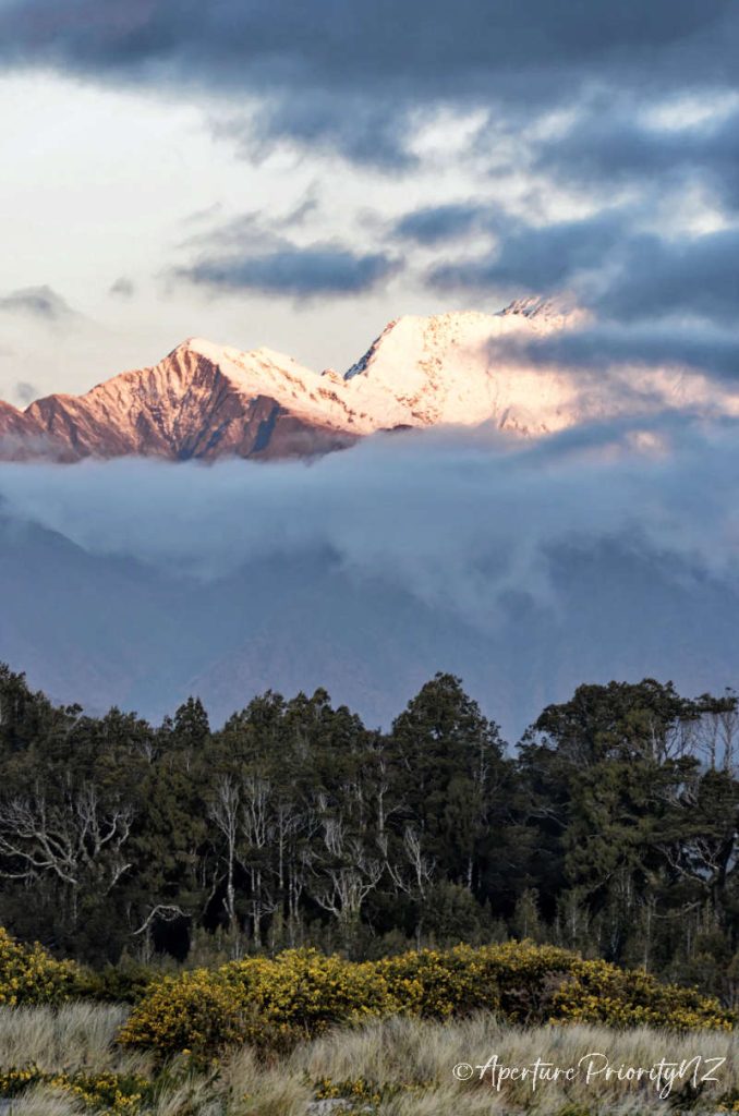 kakapotahi view of the southern alps