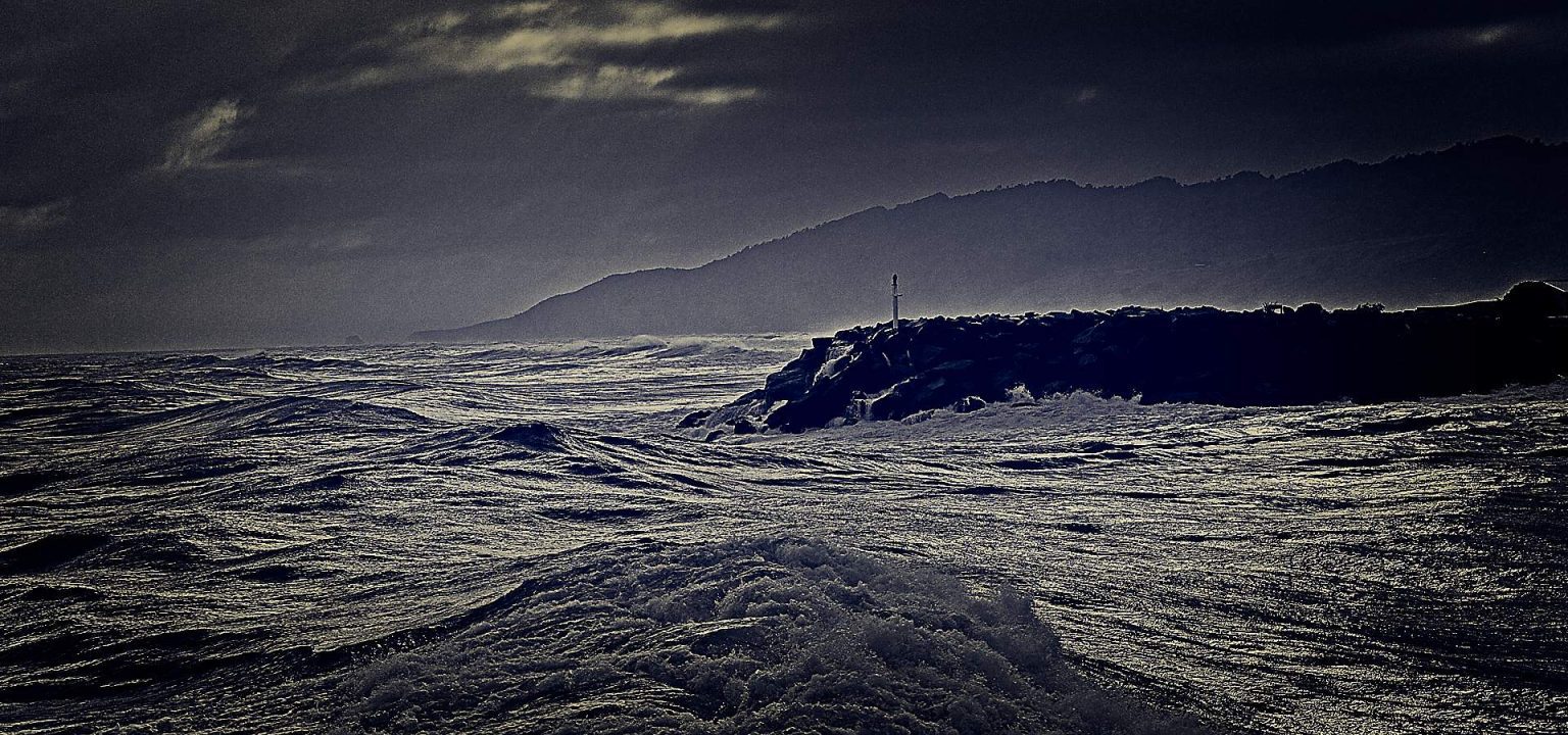 the great wave greymouth - learn to love your own photos
