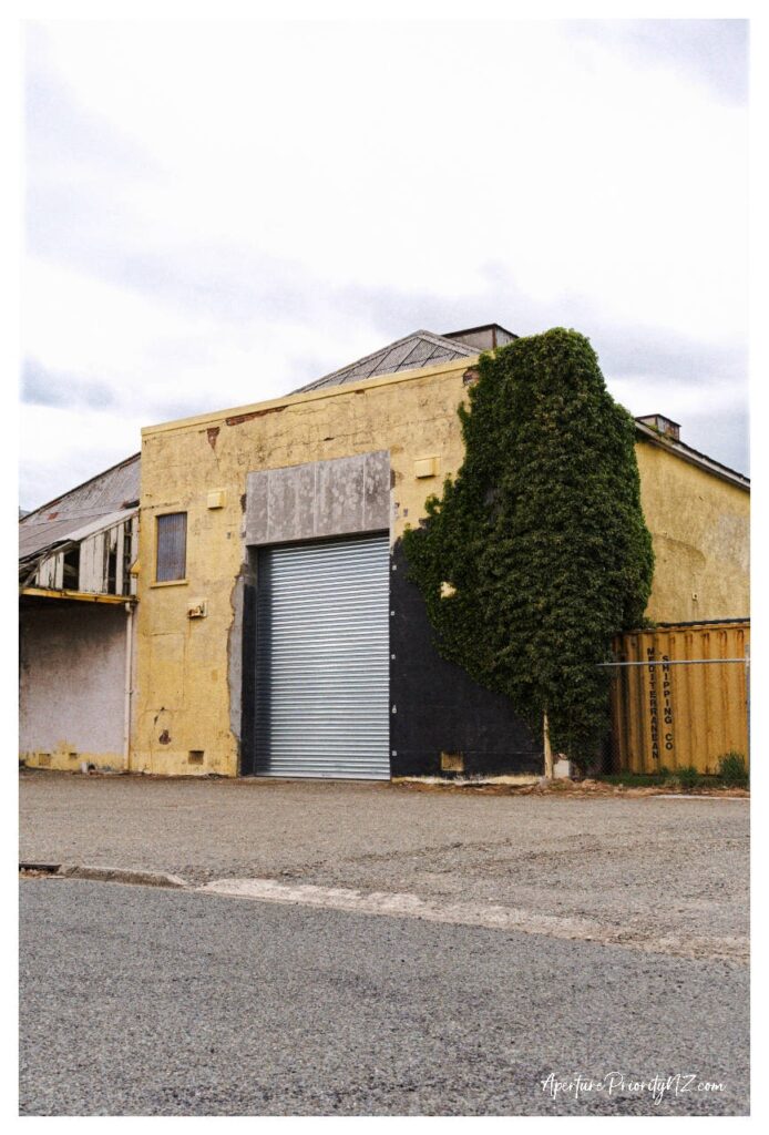 urban exploratio - new roller door